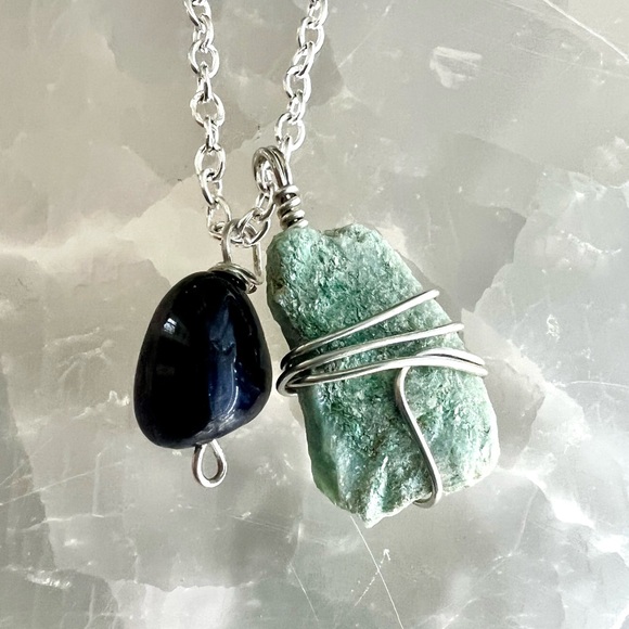 Fuchsite & Tanzanite Handmade Necklace - Picture 4 of 5